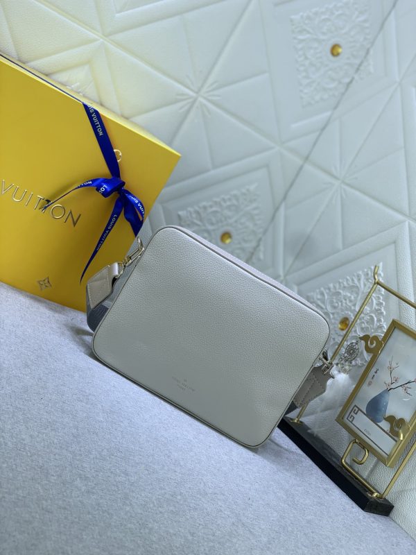 2 Color M22482 Handbag 23.5X18X7Cm