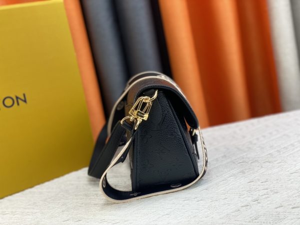 3 Color M46386 M46388 M45985 M45683 Woman Handbag 25.0× 9.0×15.0Cm