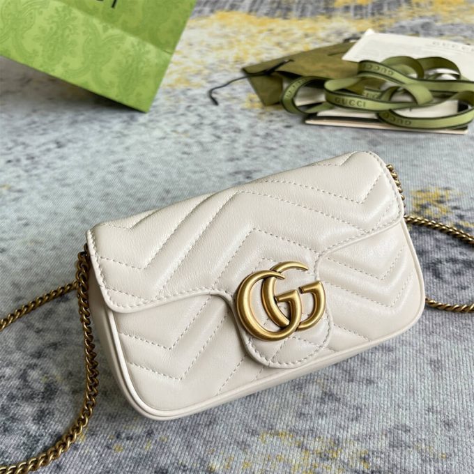 GG Marmont matelasse leather super mini bag - Image 9