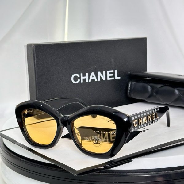 CC* Eyewear SIZE: 53-18-140