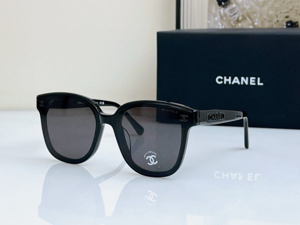 CC* Eyewear SIZE: 64-17-145