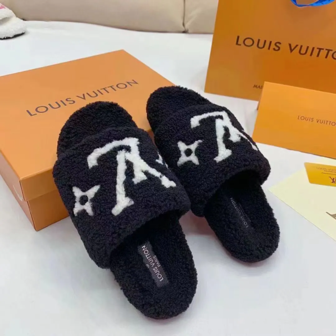 Lamb Wool Slippers - Image 5