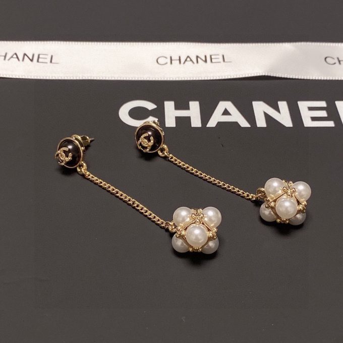 cc Earrings - Image 4