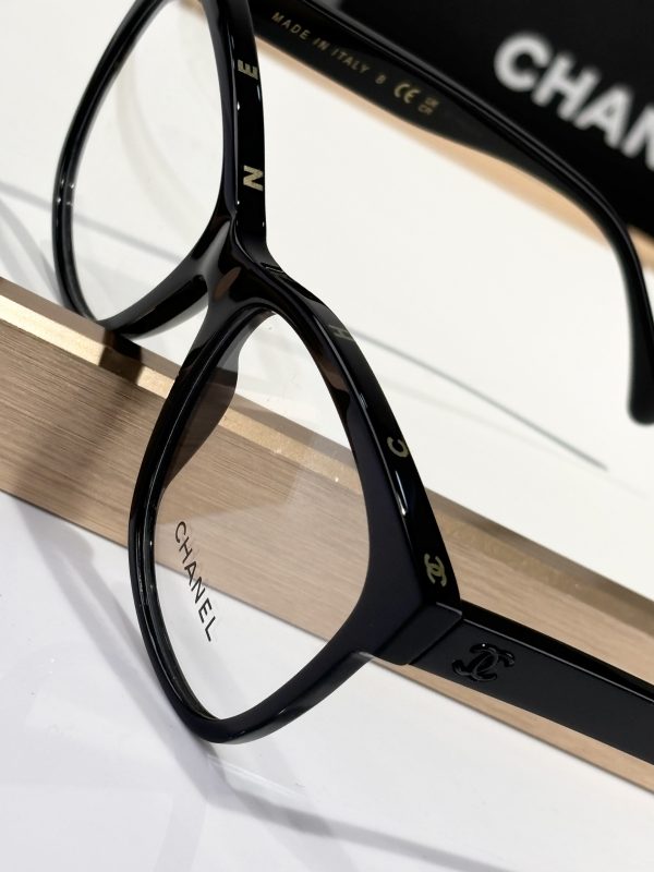 CC* Eyewear SIZE: 53-17-140