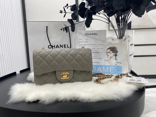 CC Classic Flap Caviar Shoulder Bag 20Cm For Ladies Light Gray Wiht Gold