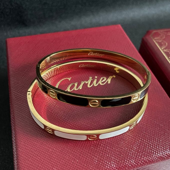 Car Bracelet 011