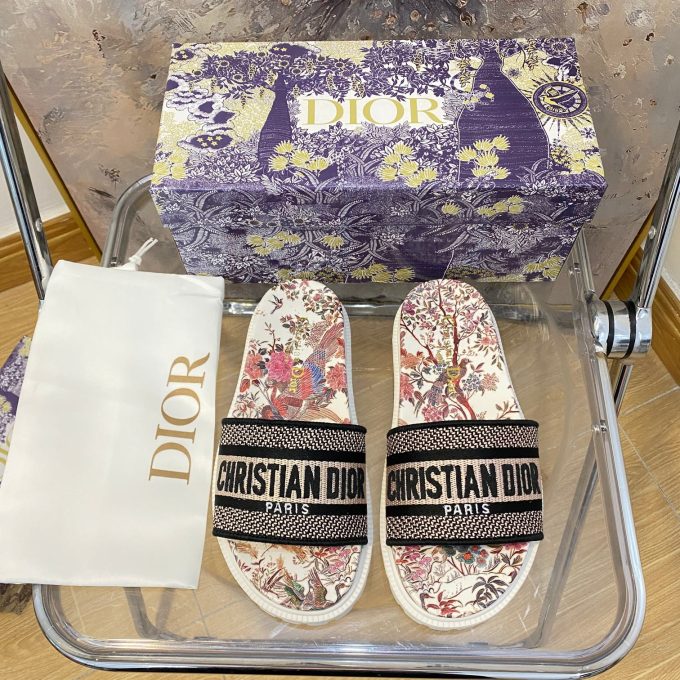 Jacquard Pattern Slippers - Image 12