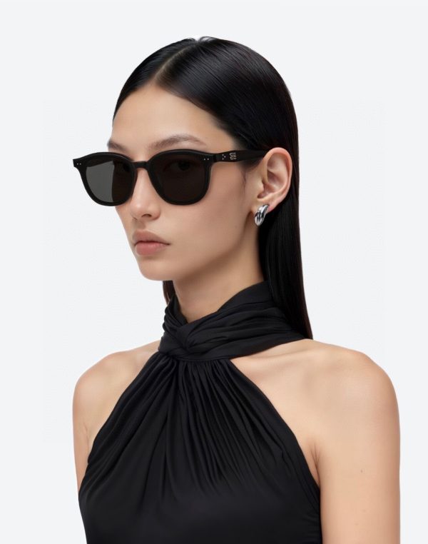 GENTLE MONSTE* Eyewear SIZE: 64-18-147