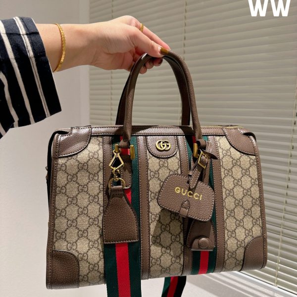 GC451 Bauletto Medium Top Handle Bag / 13.4"W x 9.4"H x 7.1"D