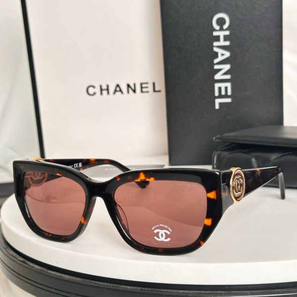 CC* Eyewear SIZE: 56-18-137