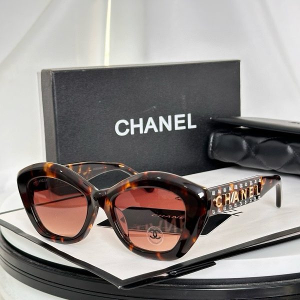 CC* Eyewear SIZE: 53-18-140
