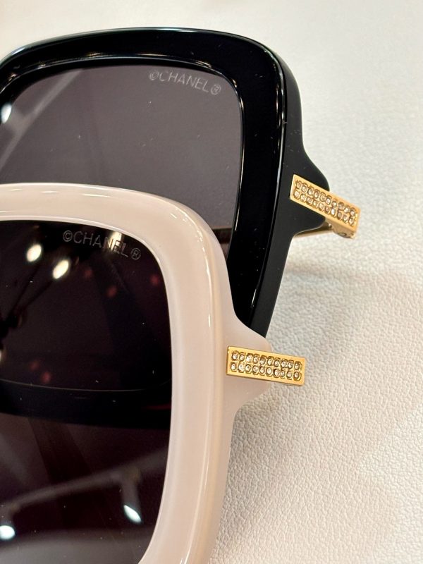 CC* Eyewear SIZE: 53-22-142