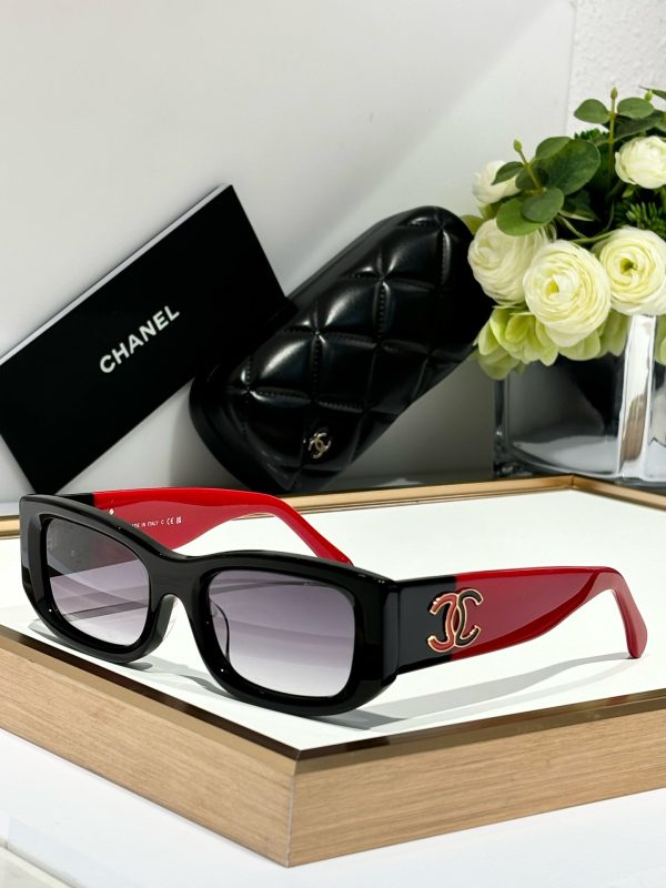 CC* Eyewear SIZE: 52-19-140