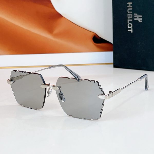 HUBL*T Eyewear SIZE: 61-15-145