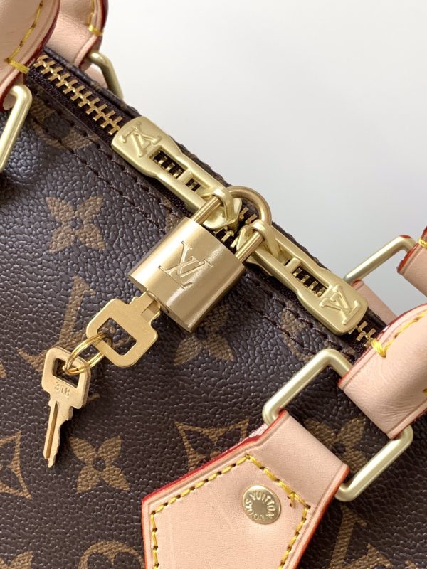 40390 Woman Handbag 25X19X15Cm