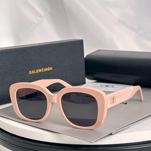 BALE**IAGA Eyewear SIZE: 50-20-142