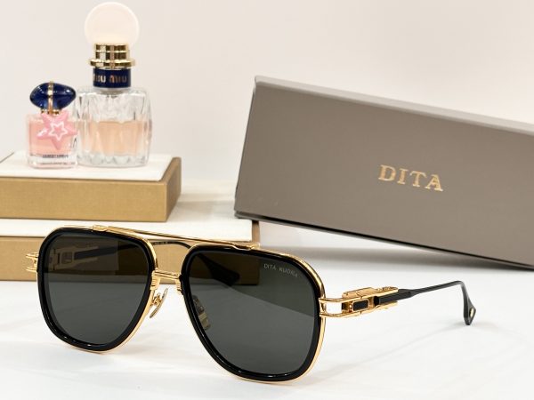 D*TA Eyewear SIZE: 57-17-137