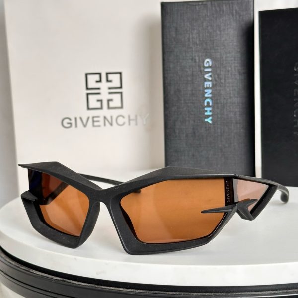 GIVENCH* Eyewear SIZE: