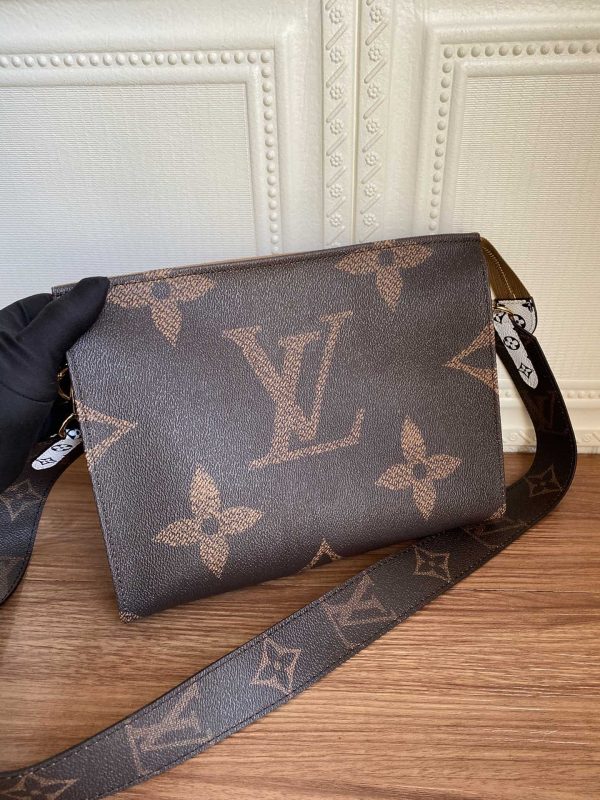 67692 Handbag