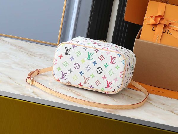New M13747 M40995 M42265 M44936 M42263 High Quality 24X17X14Cm Small Flowers Real Leather Makeup Bag With Adjustable Strap Bb-928090
