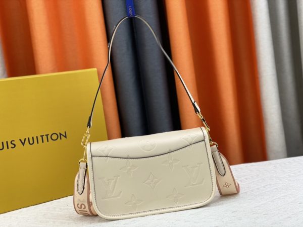 3 Color M46386 Woman Handbag 25.0× 9.0×15.0Cm