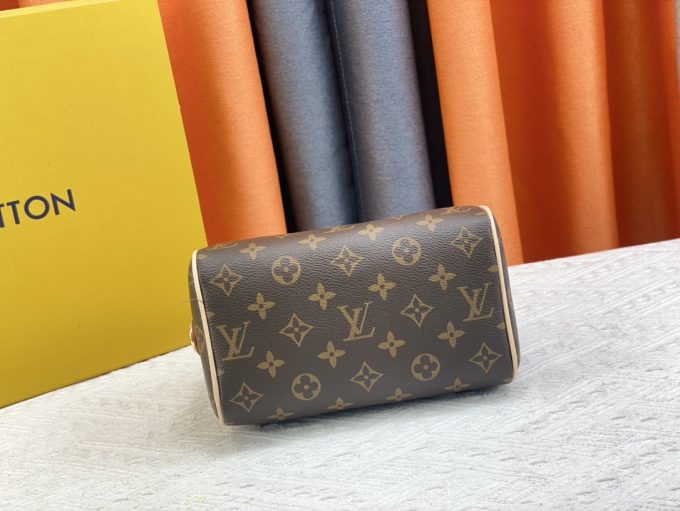 M46222 Woman Handbag 20.5 X 13.5 X 12Cm - Image 6