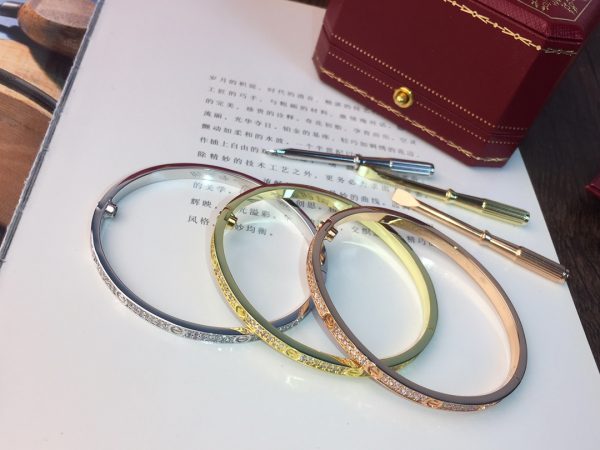 Car bracelet 003