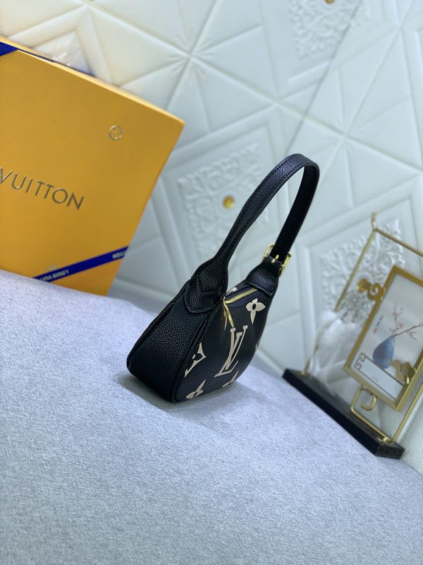 3 Color M82391 Woman Handbag 20.5 X 11.0 X 5.0Cm
