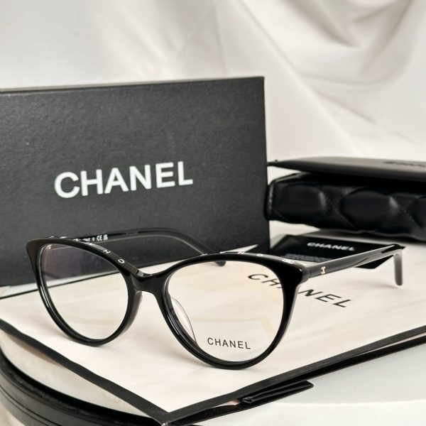 CC* Eyewear SIZE: