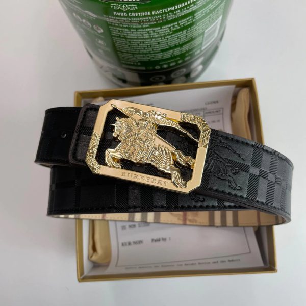 4 Colors  printed letter buckle leather belt