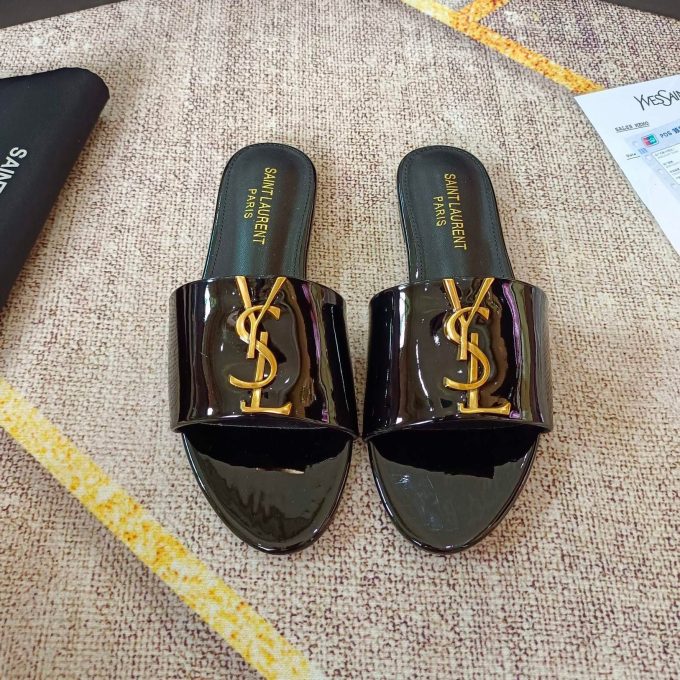 Classic Gold Signature Flat Slippers - Image 3