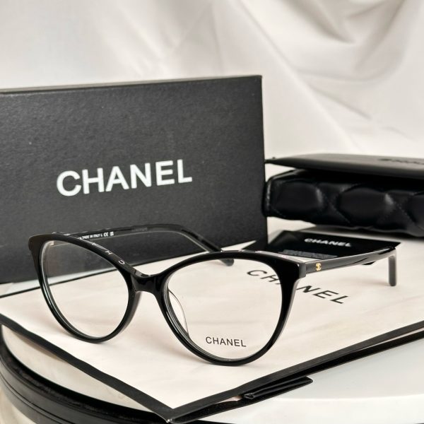 CC* Eyewear SIZE: