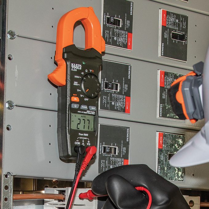 Klein Tools CL220 Digital Clamp Meter, AC Auto-Ranging 400 Amp with Temp - Image 8