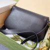 GC492 Blondie Shoulder Bag /  11"W x 6.3"H x 1.6"D