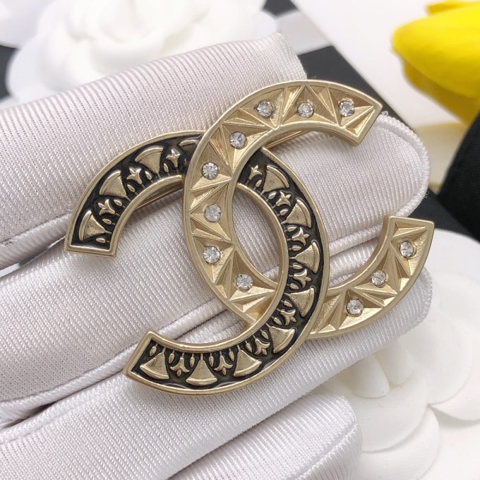 cc Brooch - Image 2