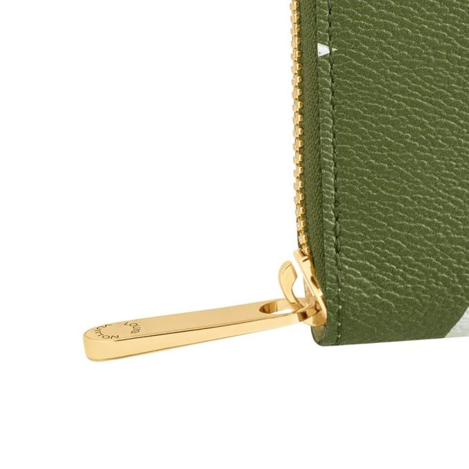 L M67549 Zippy Wallet - Image 4