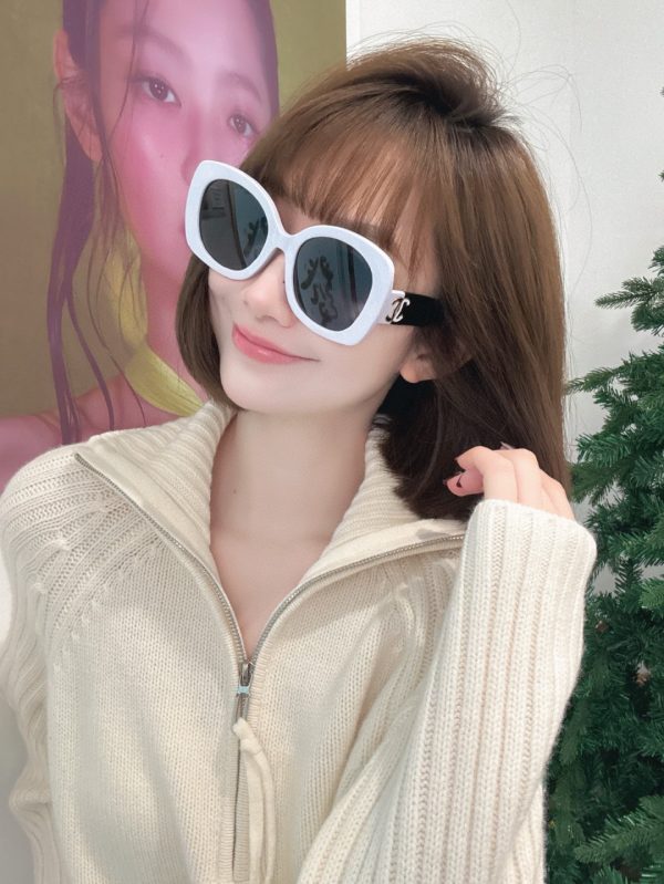 CC* Eyewear SIZE: 53-23-145