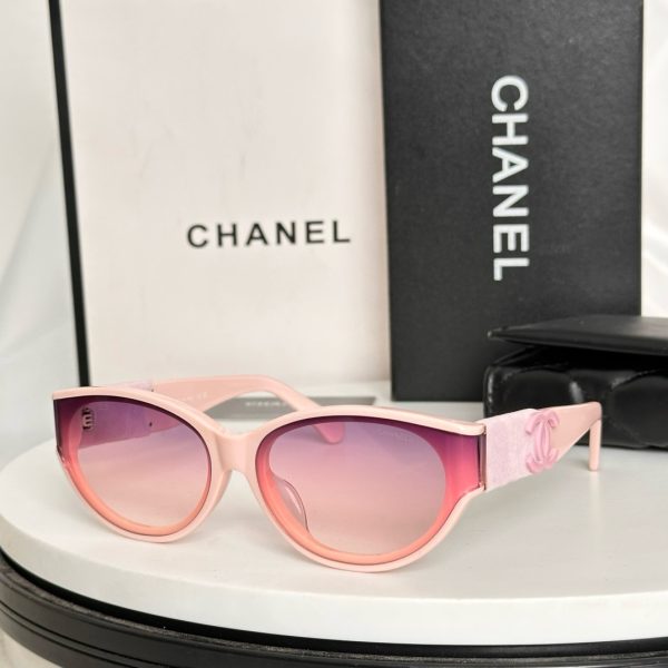 CC* Eyewear SIZE: