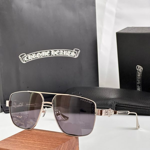 CHROM* HEARTS Eyewear SIZE: