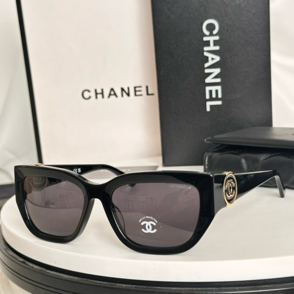 CC* Eyewear SIZE: 56-18-137