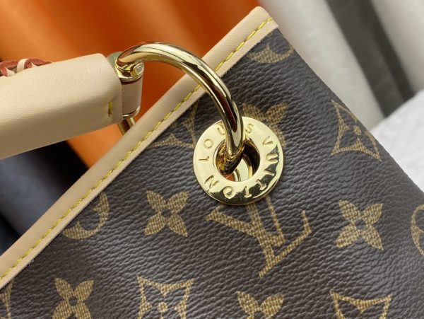 4 Color N41174 Woman Handbag 46 X 32 X 24Cm