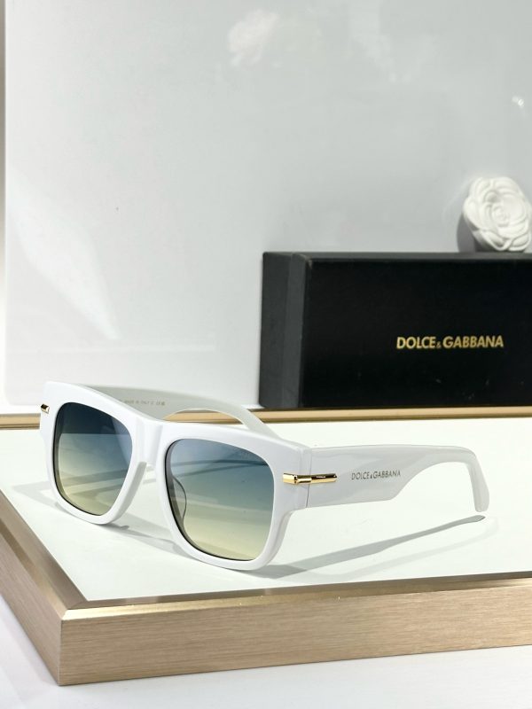 D*G Eyewear SIZE: 54-17-145