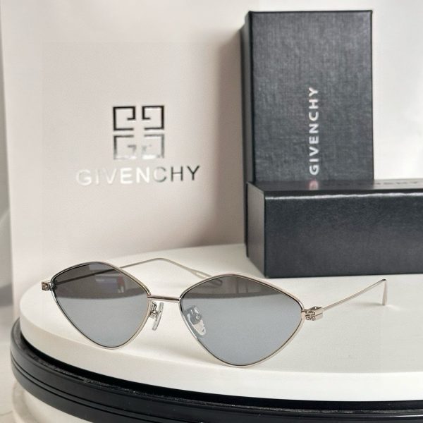 GIVENCH* Eyewear SIZE: 56-15-140