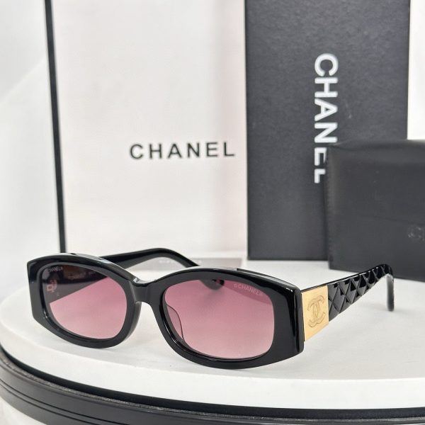 CC* Eyewear SIZE: 52-18-145