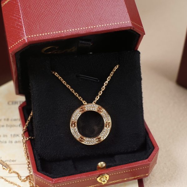 Car Necklace 014