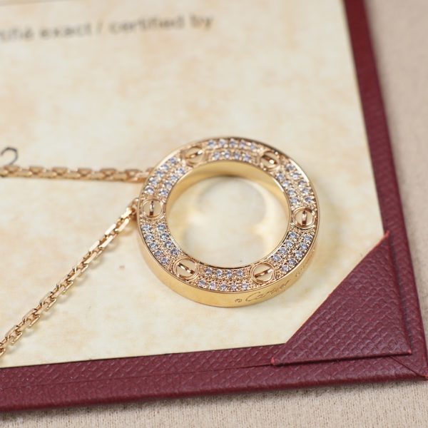 Car Necklace 014