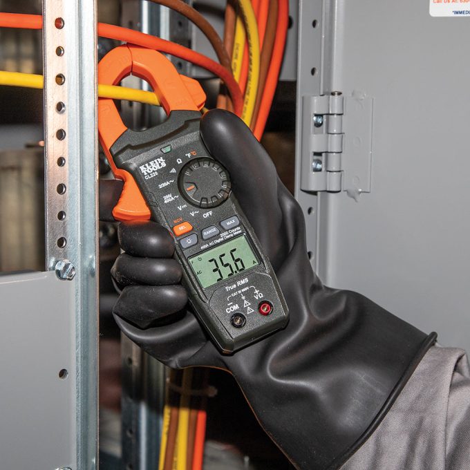 Klein Tools CL220 Digital Clamp Meter, AC Auto-Ranging 400 Amp with Temp - Image 7
