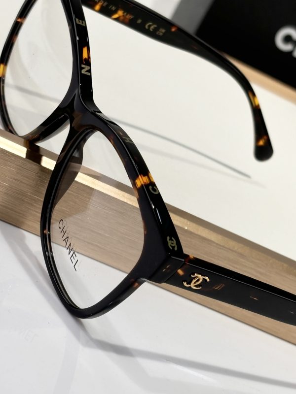 CC* Eyewear SIZE: 53-17-140