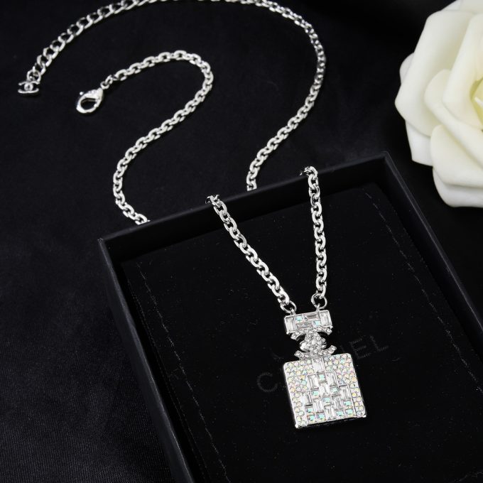 cc New Arrival Necklace 032 - Image 2