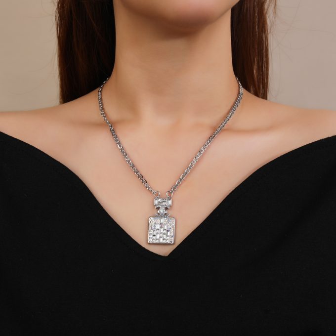 cc New Arrival Necklace 032 - Image 8